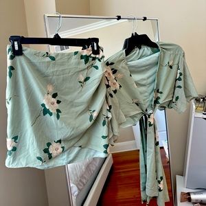 Set of shirt + mini skirt. Still new - never worn